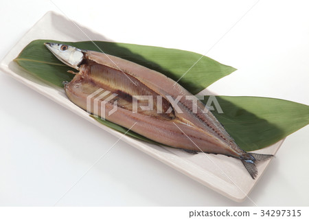 開秋刀魚 34297315