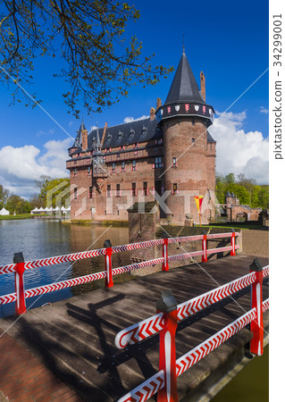De Haar castle near Utrecht - Netherlands 34299001