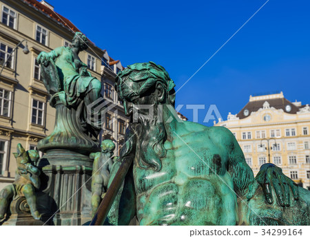 Statue in Vienna Austria Statue in Vienna Austria 34299164