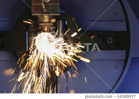 The CNC fiber laser cutting machine 34300037