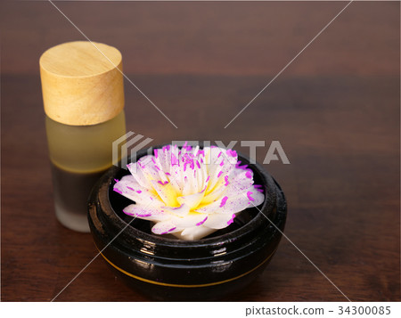 decorative soap and aromatherapy oil 34300085