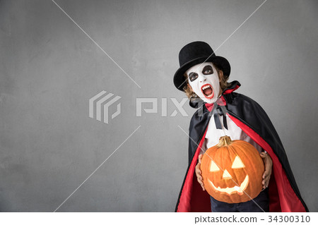 Halloween Pumpkin Autumn Holiday Concept Halloween Pumpkin Autumn Holiday Concept 34300310