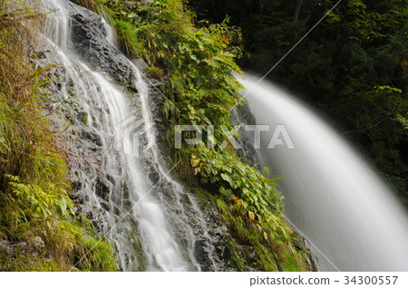 White silver waterfall (Ginzan Onsen) White silver waterfall (Ginzan Onsen) 34300557