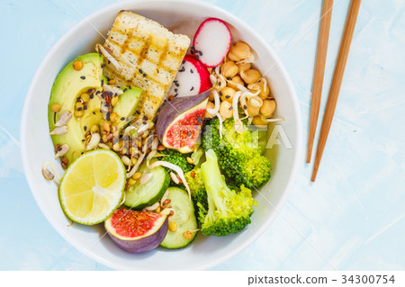 buddha bowl with tofu, broccoli and vegetables 34300754