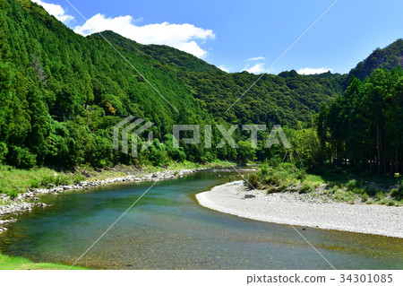 Views of the Koza River in Wakayama Prefecture 34301085