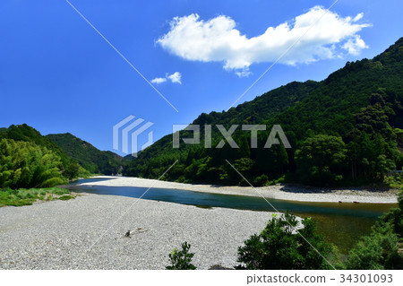 Views of the Koza River in Wakayama Prefecture 34301093