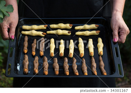 tray with cookies Fingers tray with cookies Fingers 34301167