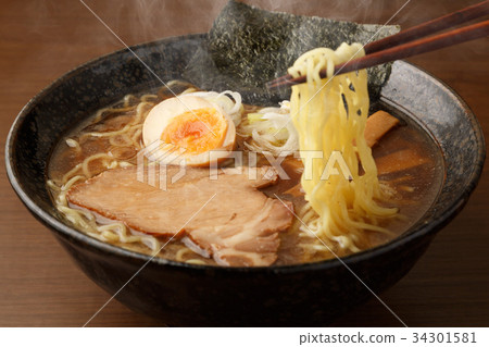 醬油拉麵 34301581