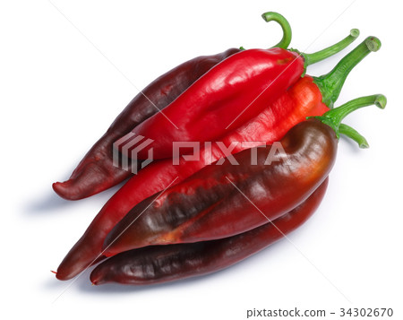 Red Hatch chile peppers pile, paths, top view Red Hatch chile peppers pile, paths, top view 34302670