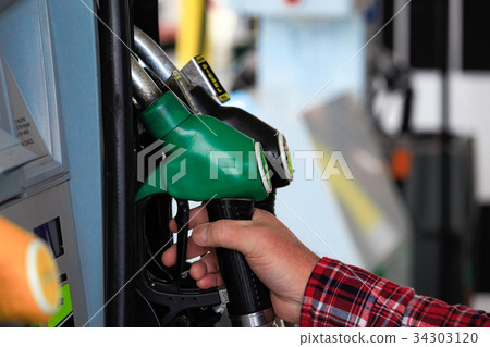 gas station  34303120