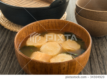 三文魚味噌湯烤三文魚日式日本料理 34304920