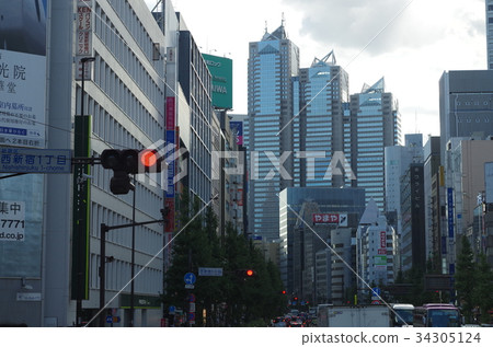 西新宿週日下午 34305124
