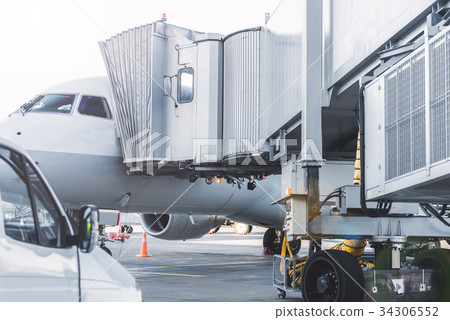 Silver booth attaching to machine 34306552