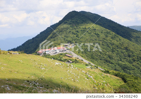 Landscape of Shikoku karst Tengu plateau 34308240