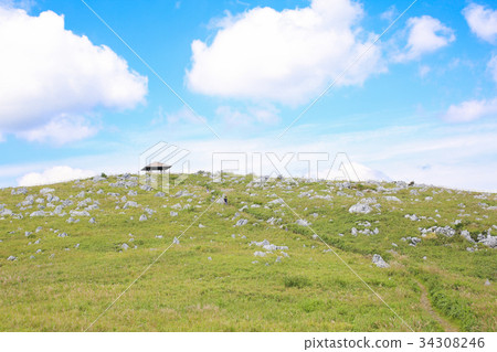 Landscape of Shikoku karst Tengu plateau 34308246