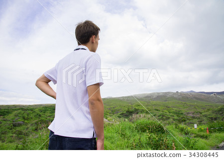 German who enjoys sightseeing German who enjoys sightseeing 34308445