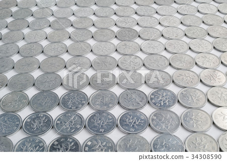 One yen coin paved shot with f / 16 One yen coin paved shot with f / 16 34308590