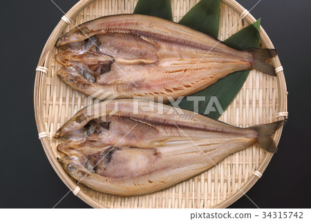 Opening of hokke 34315742