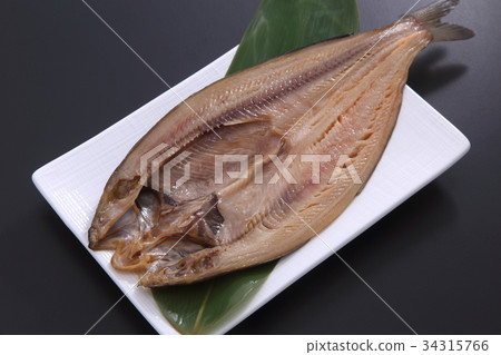 Opening of hokke 34315766