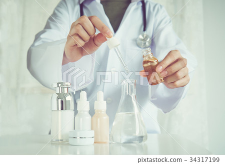 Scientists who study the mixing of substances. Scientists who study the mixing of substances. 34317199