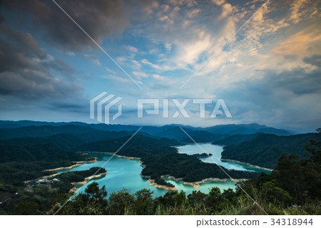 Lake reservoir Lake reservoir 34318944