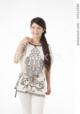 Japanese women in their 40's 34322098