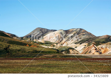 Icelandic landscape. Beautiful mountains Icelandic landscape. Beautiful mountains 34323809