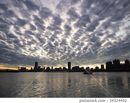 黃昏時刻 34324492