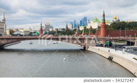 panoramic view of Moscow city from Floating Bridge 34327247