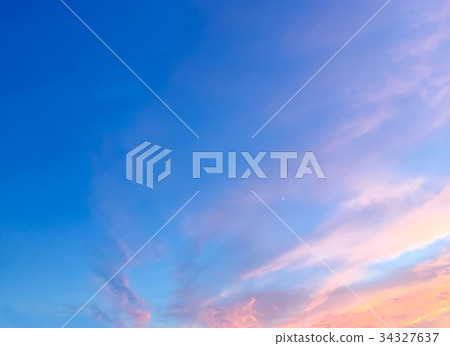 Beautiful  sun rays  of sunset  34327637