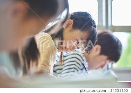 Elementary school class classroom Elementary school class classroom 34331590
