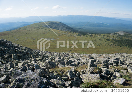 Mountain landscape in the vicinity of Mount Iremel 34331990