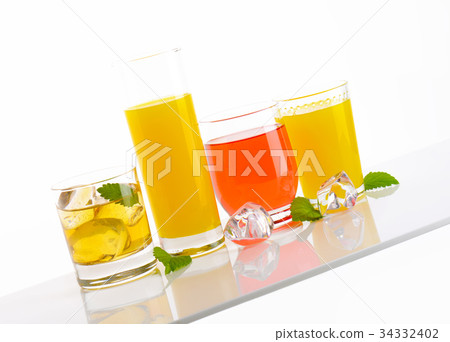 fresh fruit juices 34332402