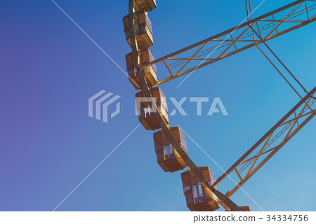 Ferris wheel fragment 34334756