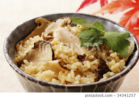 Matsutake mushroom rice - Stock Photo [34341257] - PIXTA