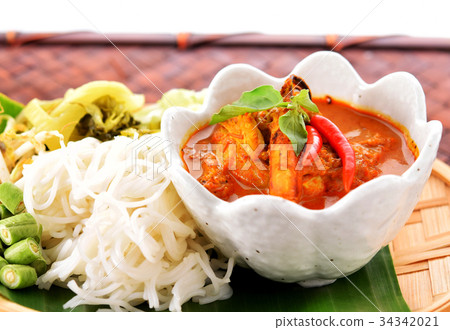 noodles fish curry crab 34342021
