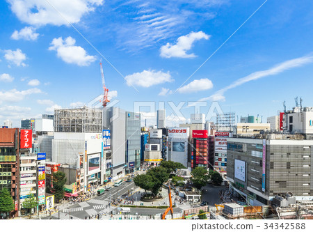 Tokyo Shinjuku Station East Exit 34342588