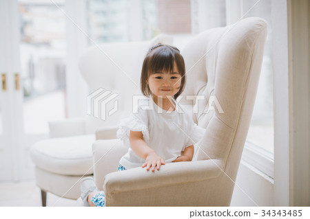 girl, young girl, little child 34343485