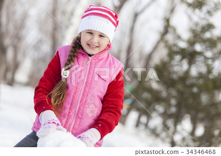 Winter activity 34346468