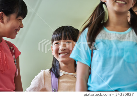 Elementary school attendance at school corridor Elementary school attendance at school corridor 34350927