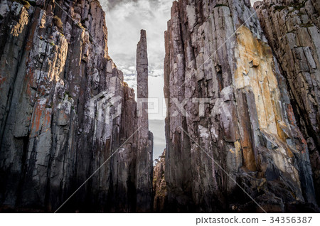 Cape Pillar in Tasman National Park, Australia Cape Pillar in Tasman National Park, Australia 34356387
