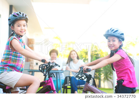 Happy childhood Happy childhood 34372770