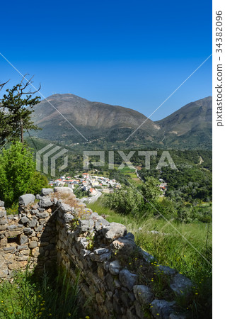 View of the green countryside 34382096