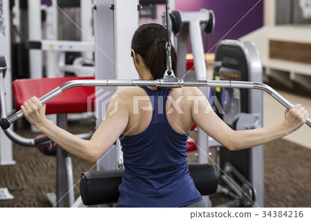 Woman who trains the spine 34384216