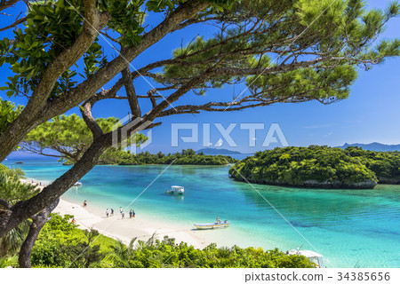 Kabira海灣珊瑚礁海在石垣島的 34385656