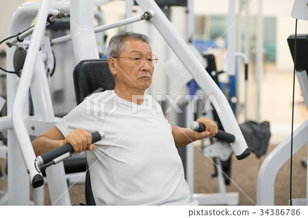 健身房高級活躍肌肉訓練 34386786