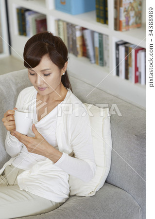 Mother, housewife, break 34388989