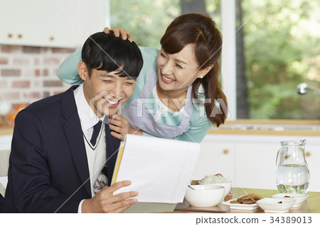 學生，媽媽，早上，候選人 34389013