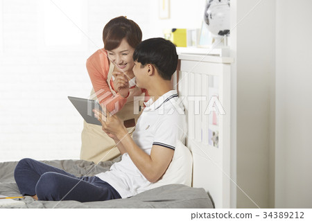 學生,兒子,媽媽,學習,候選人 學生,兒子,媽媽,學習,候選人 34389212