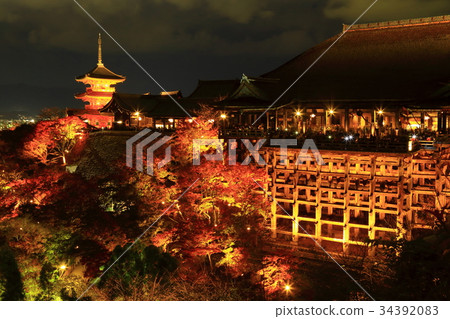 Autumn Kiyomizu Temple light up Autumn Kiyomizu Temple light up 34392083